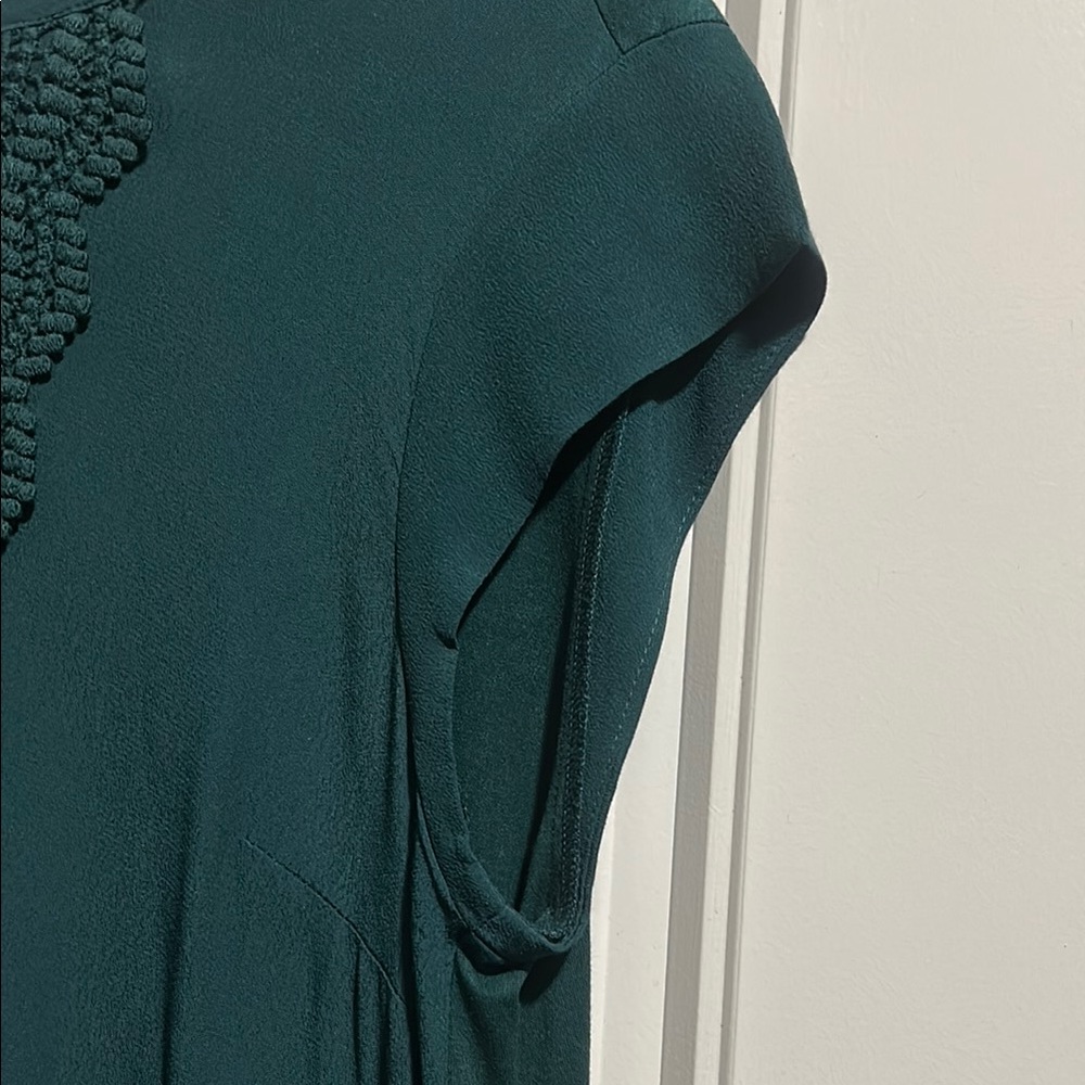 Daniel Rainn Green Cap Sleeve Embellished Blouse - Picture 4 of 5
